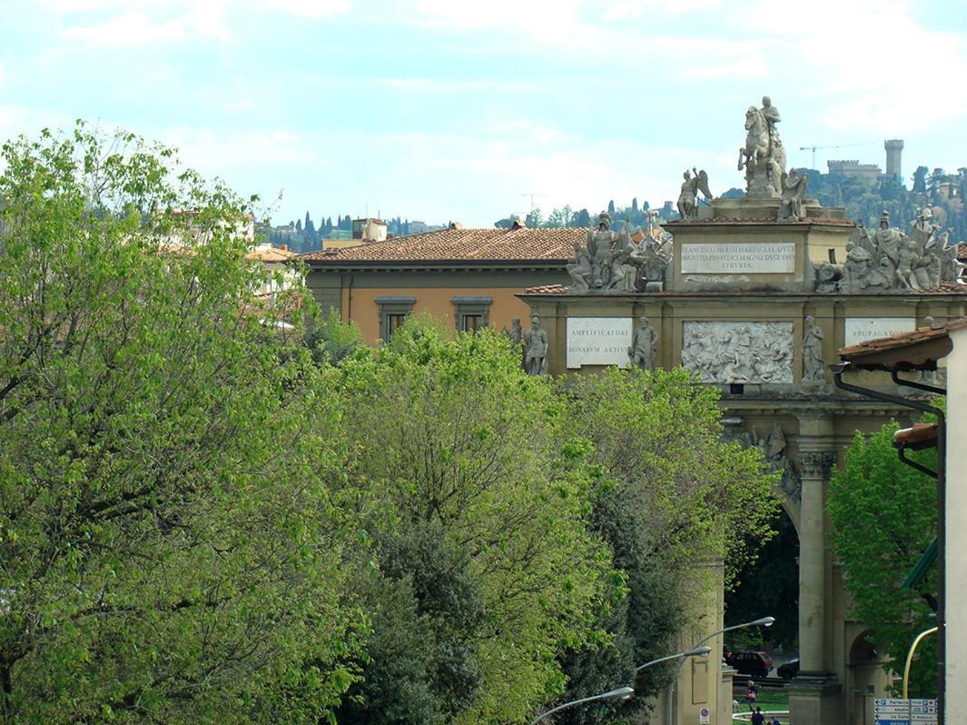 B&B Soggiorno Ponte Rosso Firenze Eksteriør billede